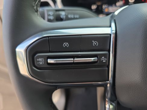 New 2026 GMC Canyon Elevation image 17