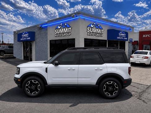 Used 2023 Ford Bronco Sport Outer Banks w/ Tech Package AWD/4WD image 1