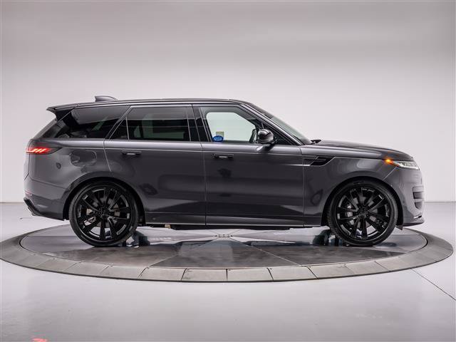 New 2026 Land Rover Range Rover Sport Dynamic SE AWD/4WD image 6