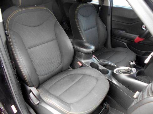 Used 2015 Kia Soul + image 22