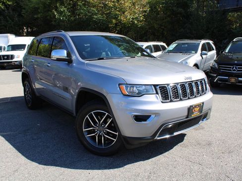 Used 2019 Jeep Grand Cherokee Limited image 4