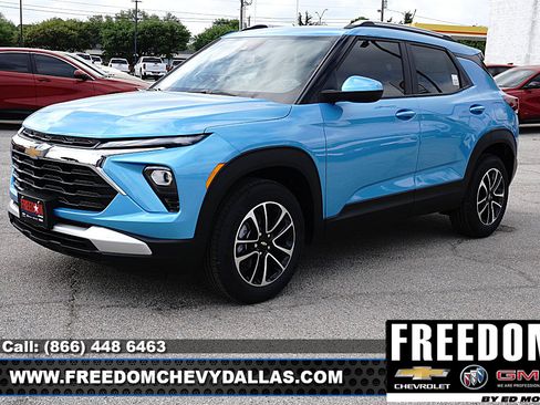 New 2026 Chevrolet TrailBlazer LT w/ Driver Confidence Package FWD image 3