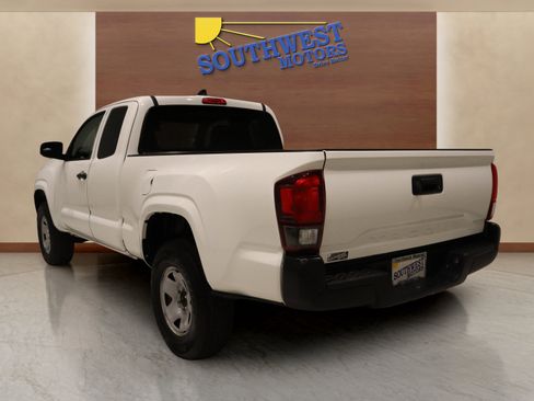 Used 2021 Toyota Tacoma SR image 2