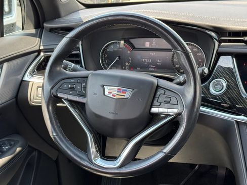 Certified 2023 Cadillac XT6 Premium Luxury FWD image 26