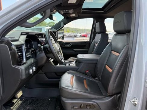 Used 2025 GMC Sierra 3500 AT4 w/ AT4 Premium Plus Package AWD/4WD image 14