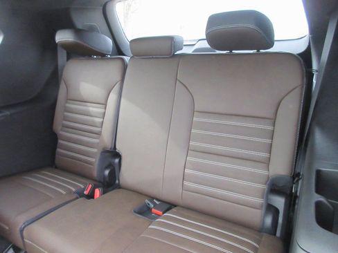 New 2026 GMC Acadia Denali Ultimate image 11