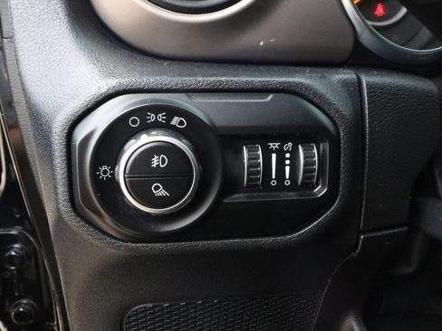 Used 2020 Jeep Gladiator Sport AWD/4WD image 21