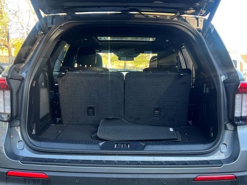 Used 2025 Ford Explorer ST image 16