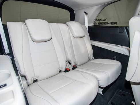 Used 2024 Mercedes-Benz GLS 450 4MATIC image 20