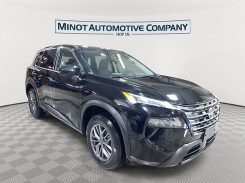 Used 2024 Nissan Rogue S AWD/4WD image 1