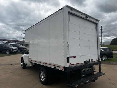 Used 2019 Chevrolet Silverado 3500 W/T w/ WT Convenience Package image 3