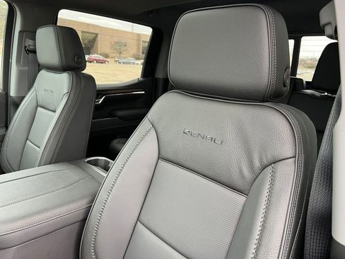 New 2026 GMC Sierra 1500 Denali w/ Denali Reserve Package image 18