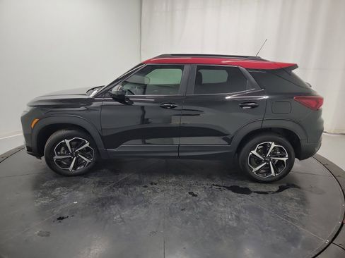 Used 2021 Chevrolet TrailBlazer RS w/ Sun and Liftgate Package image 4