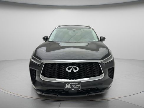 Used 2023 INFINITI QX60 Luxe w/ Vision Package AWD/4WD image 2