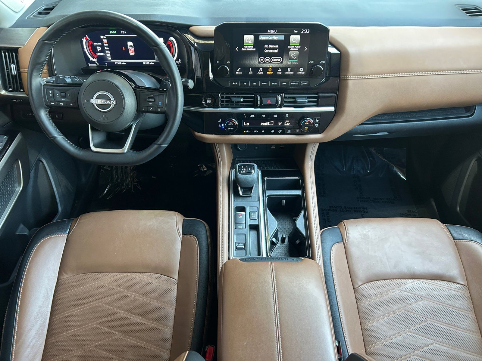 Used 2025 Nissan Pathfinder Platinum w/ Cargo Package FWD image 10