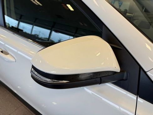 Used 2016 Toyota RAV4 XLE image 11