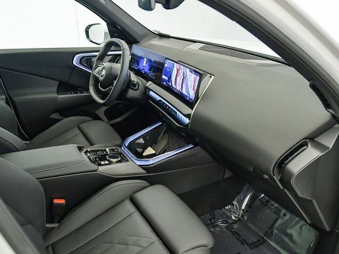 Used 2025 BMW X3 xDrive30i w/ Convenience Package image 14