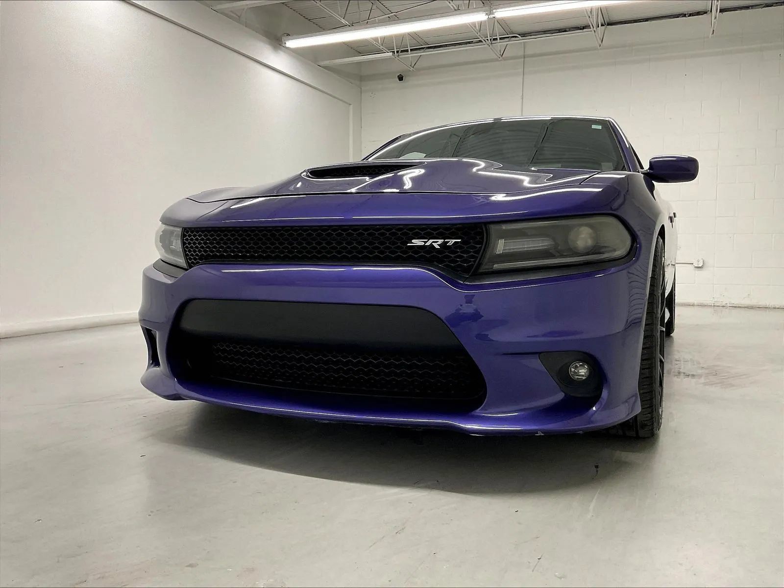 Used 2016 Dodge Charger SRT RWD image 48