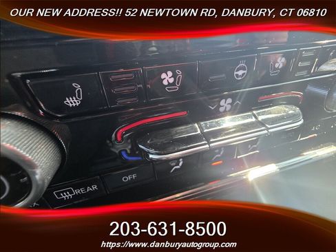 Used 2023 Jeep Grand Cherokee Summit w/ Advanced Protech Group IV AWD/4WD image 16