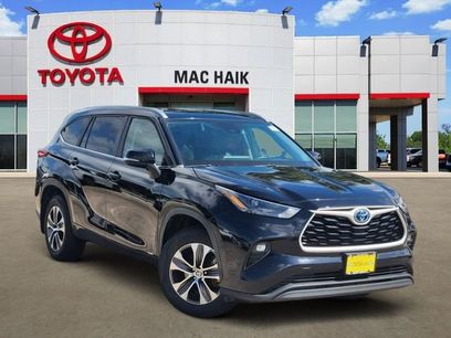 Used 2023 Toyota Highlander XLE