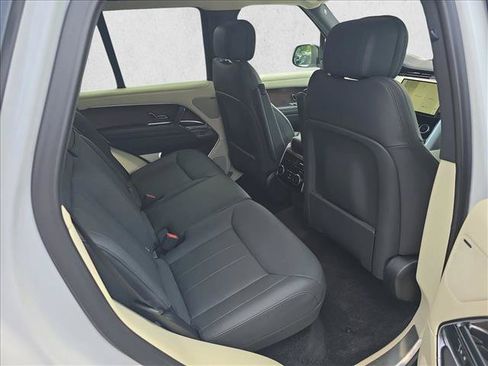 Used 2023 Land Rover Range Rover SE AWD/4WD image 11