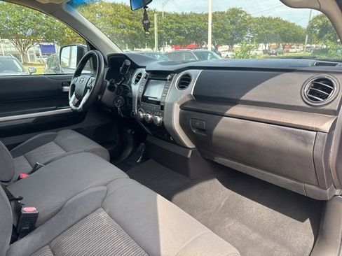 Used 2014 Toyota Tundra SR5 image 16