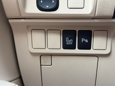 Used 2014 Lexus ES 300h w/ Luxury Package w/Bamboo Trim FWD image 23
