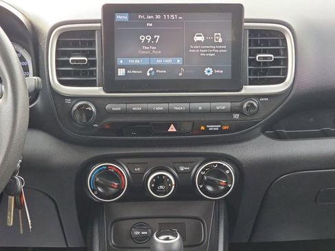 Used 2021 Hyundai Venue SE image 11