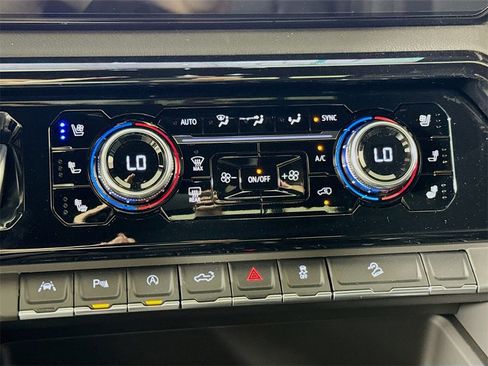 New 2026 GMC Sierra 1500 AT4 w/ AT4 Premium Package image 10