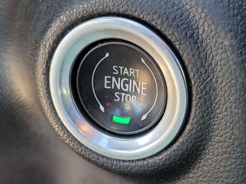 Used 2019 Chevrolet Silverado 1500 RST w/ All-Star Edition AWD/4WD image 17