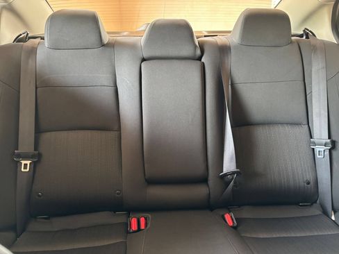 Used 2025 Nissan Altima 2.5 SV FWD image 38