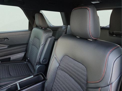 New 2026 Nissan Pathfinder Rock Creek image 9