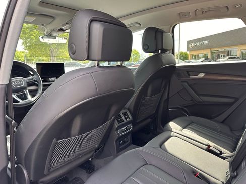 Used 2023 Audi Q5 2.0T Premium w/ Convenience Package image 17