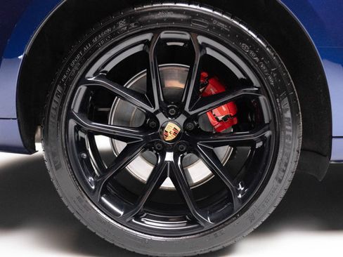 Used 2024 Porsche Macan GTS AWD/4WD image 37