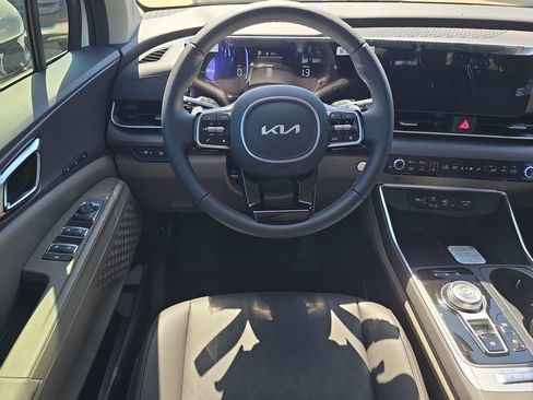 New 2026 Kia Carnival EX image 14