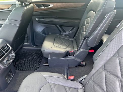New 2026 Volkswagen Atlas SE FWD image 21