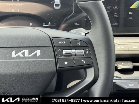 New 2025 Kia K4 EX image 16