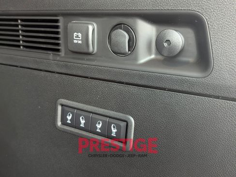 New 2026 Jeep Grand Wagoneer Limited AWD/4WD image 8