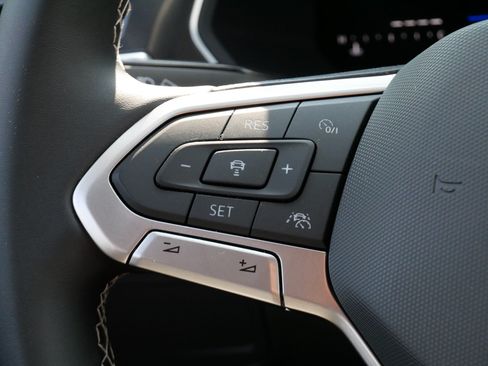 Certified 2023 Volkswagen Tiguan SE AWD/4WD image 25