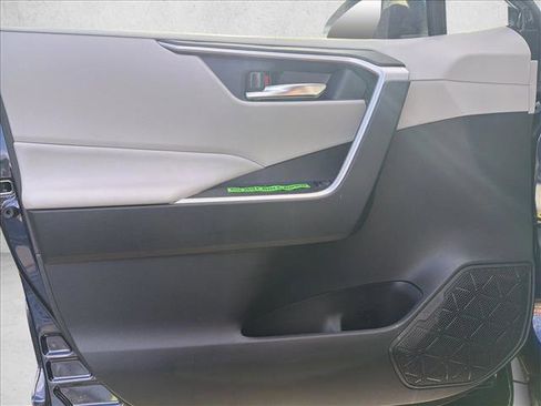 New 2025 Toyota RAV4 XLE image 10