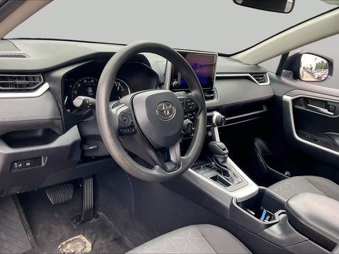 Used 2024 Toyota RAV4 XLE FWD image 17