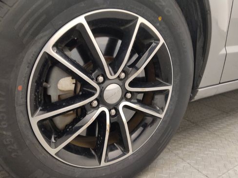 Used 2019 Dodge Grand Caravan GT FWD image 31
