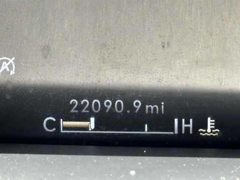 Certified 2022 Lincoln Nautilus Reserve image 18