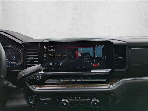 Used 2025 GMC Sierra 2500 SLE w/ SLE Value Package; image 12