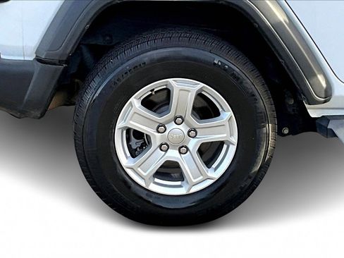 Used 2019 Jeep Wrangler Unlimited Sport S image 33