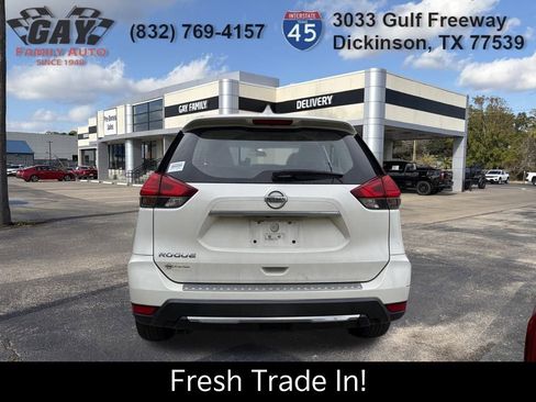 Used 2017 Nissan Rogue S image 8