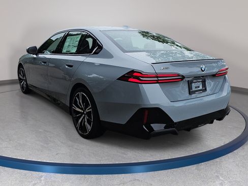 New 2027 BMW 530i xDrive AWD/4WD image 7