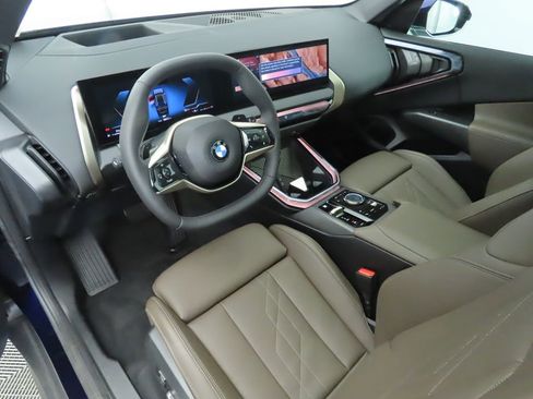 Certified 2025 BMW X3 xDrive30i w/ Premium Package image 9