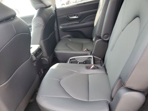 New 2026 Toyota Grand Highlander AWD Hybrid image 14
