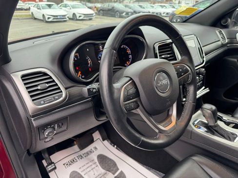 Used 2019 Jeep Grand Cherokee Limited image 18